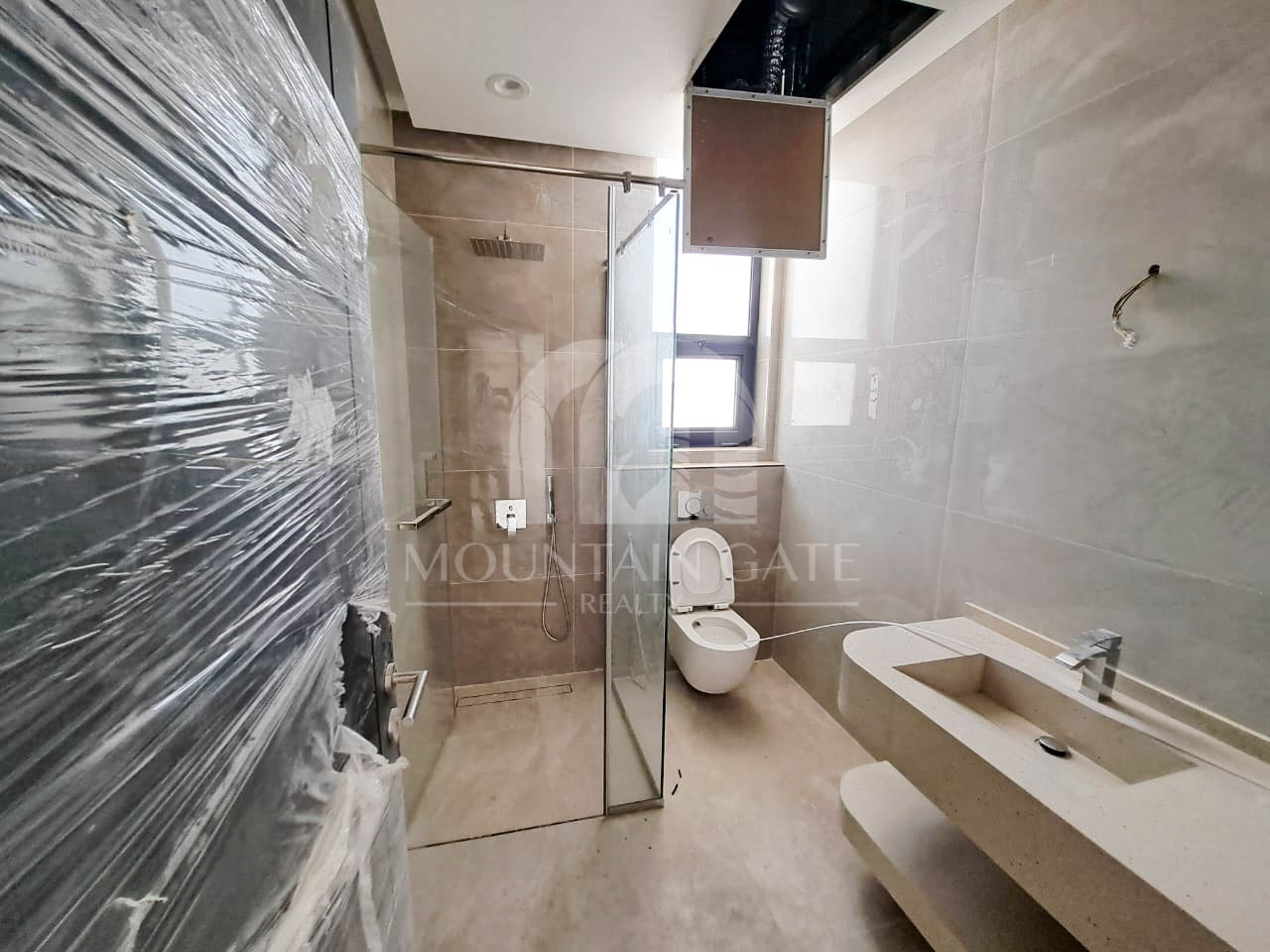 Luxury Smart Home | Corner Villa w/ Private Pool 6BR Al Furjan Mountain Gate