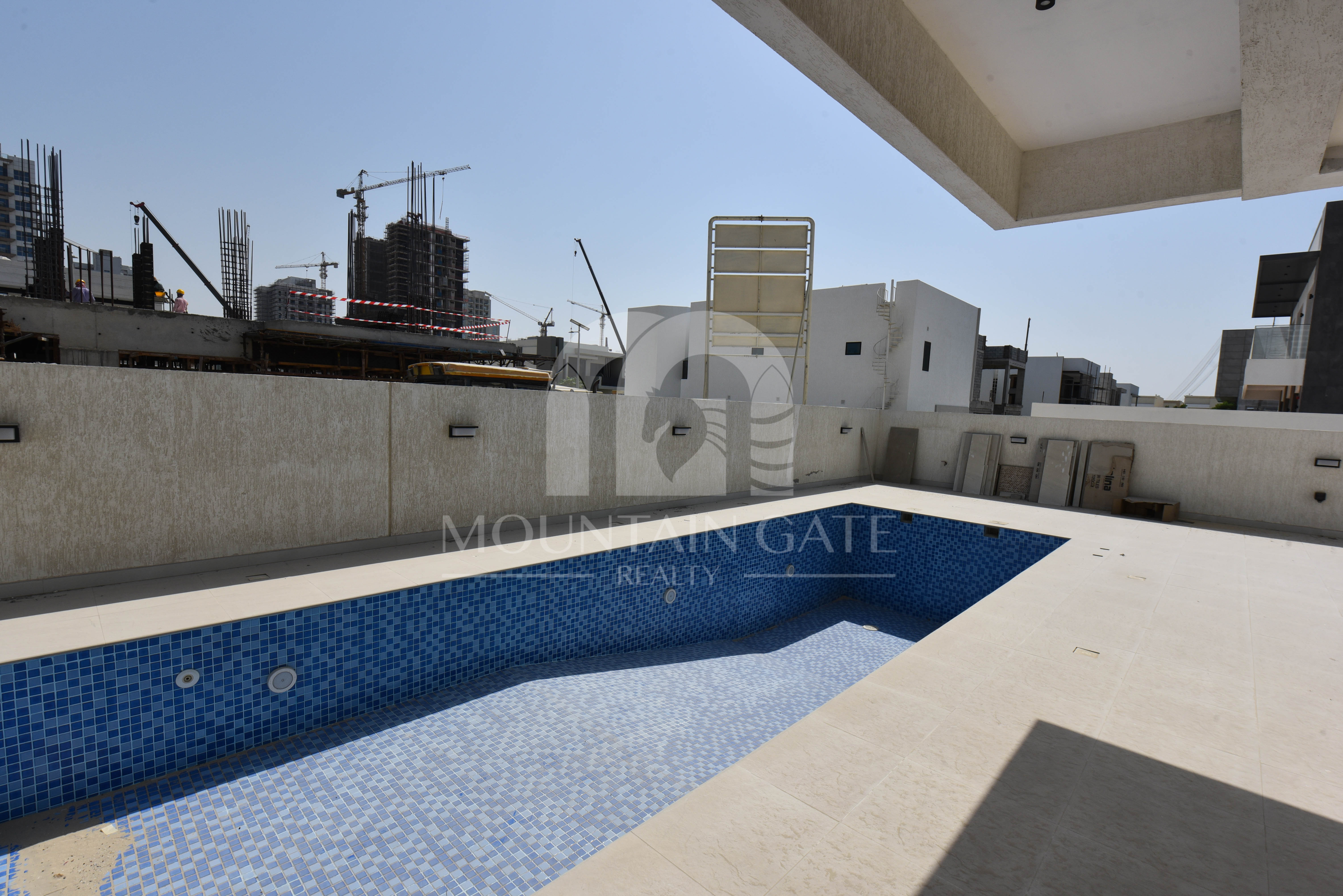 Luxury Smart Home | Corner Villa w/ Private Pool 6BR Al Furjan Mountain Gate