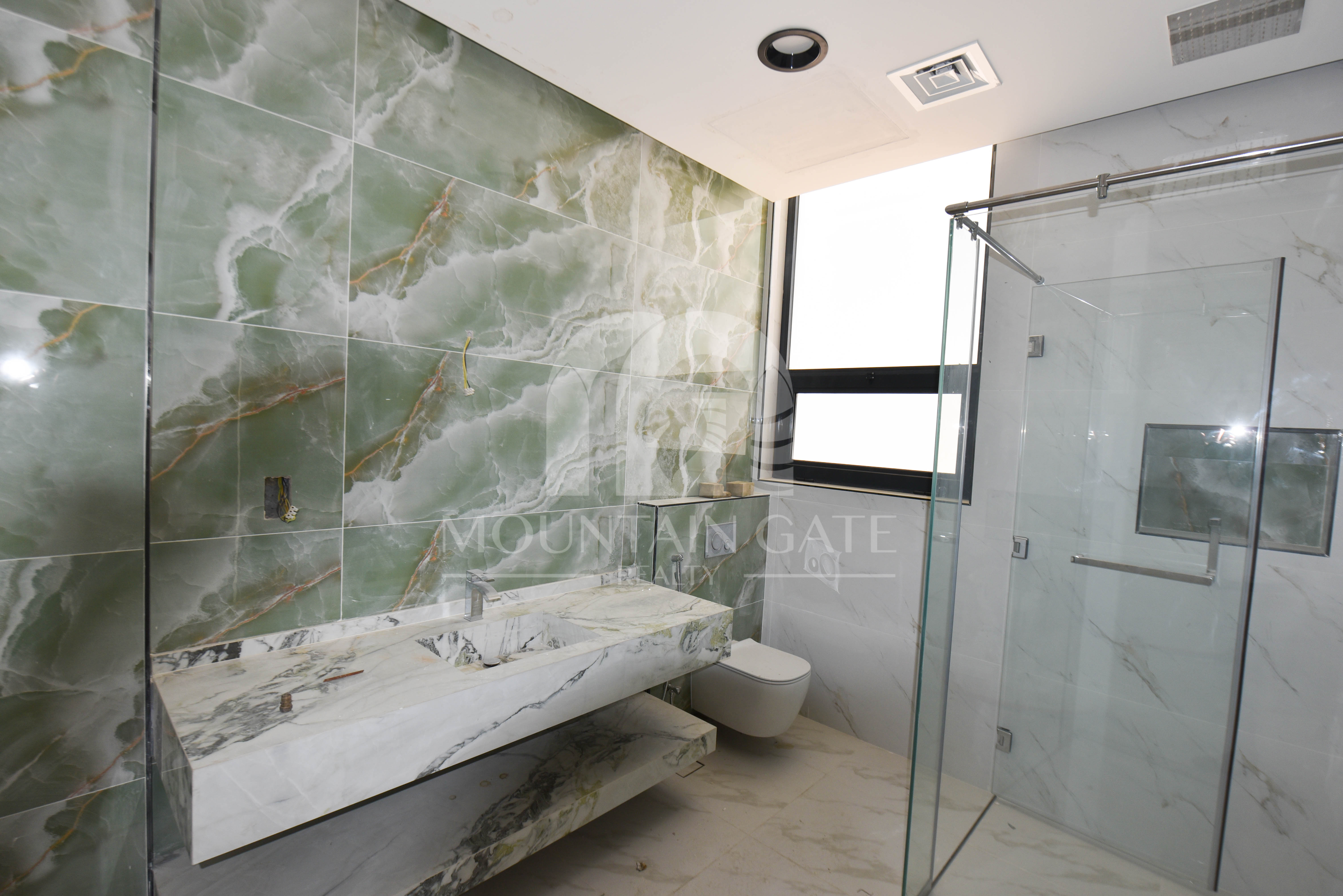 Luxury Smart Home | Corner Villa w/ Private Pool 6BR Al Furjan Mountain Gate
