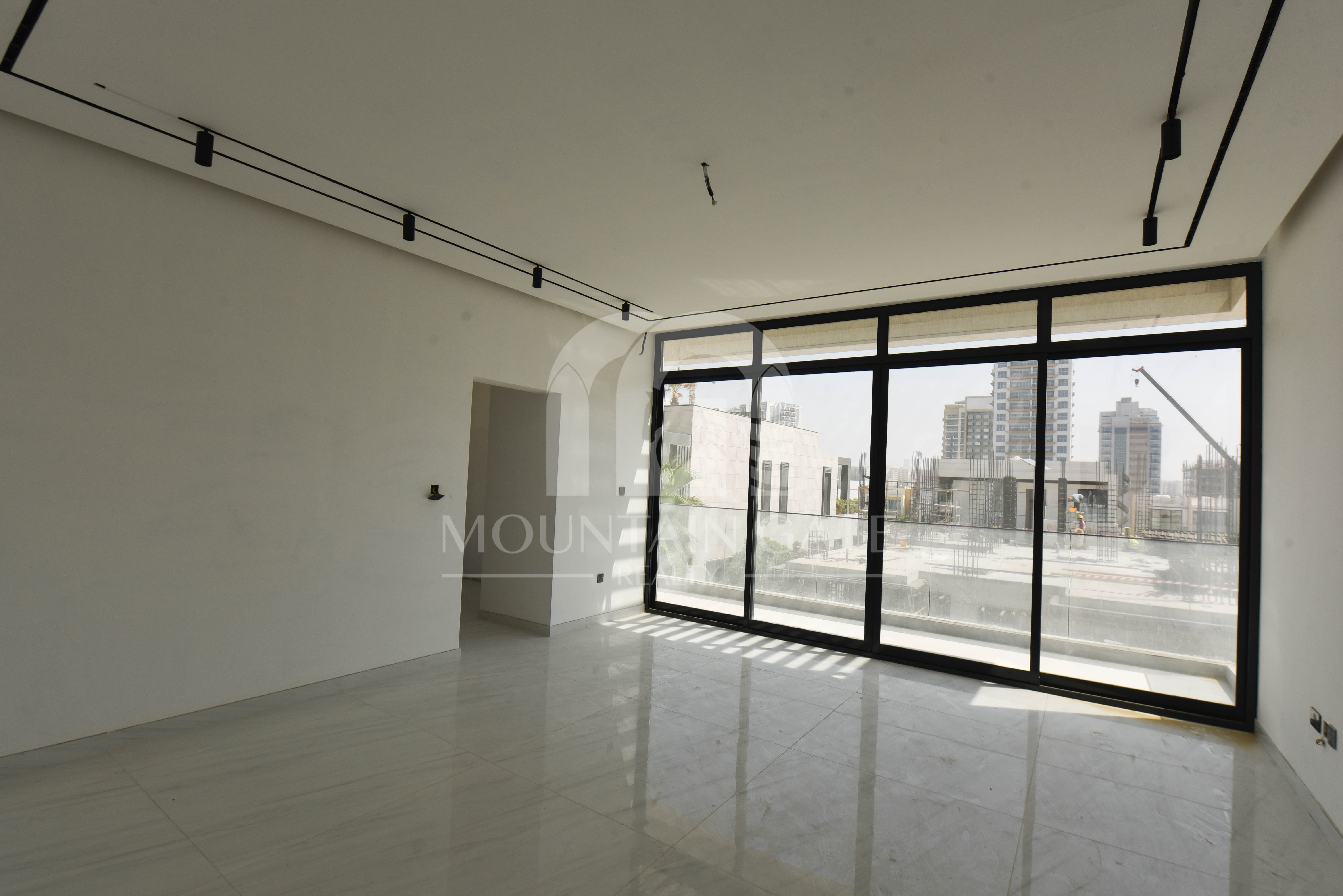 Luxury Smart Home | Corner Villa w/ Private Pool 6BR Al Furjan Mountain Gate