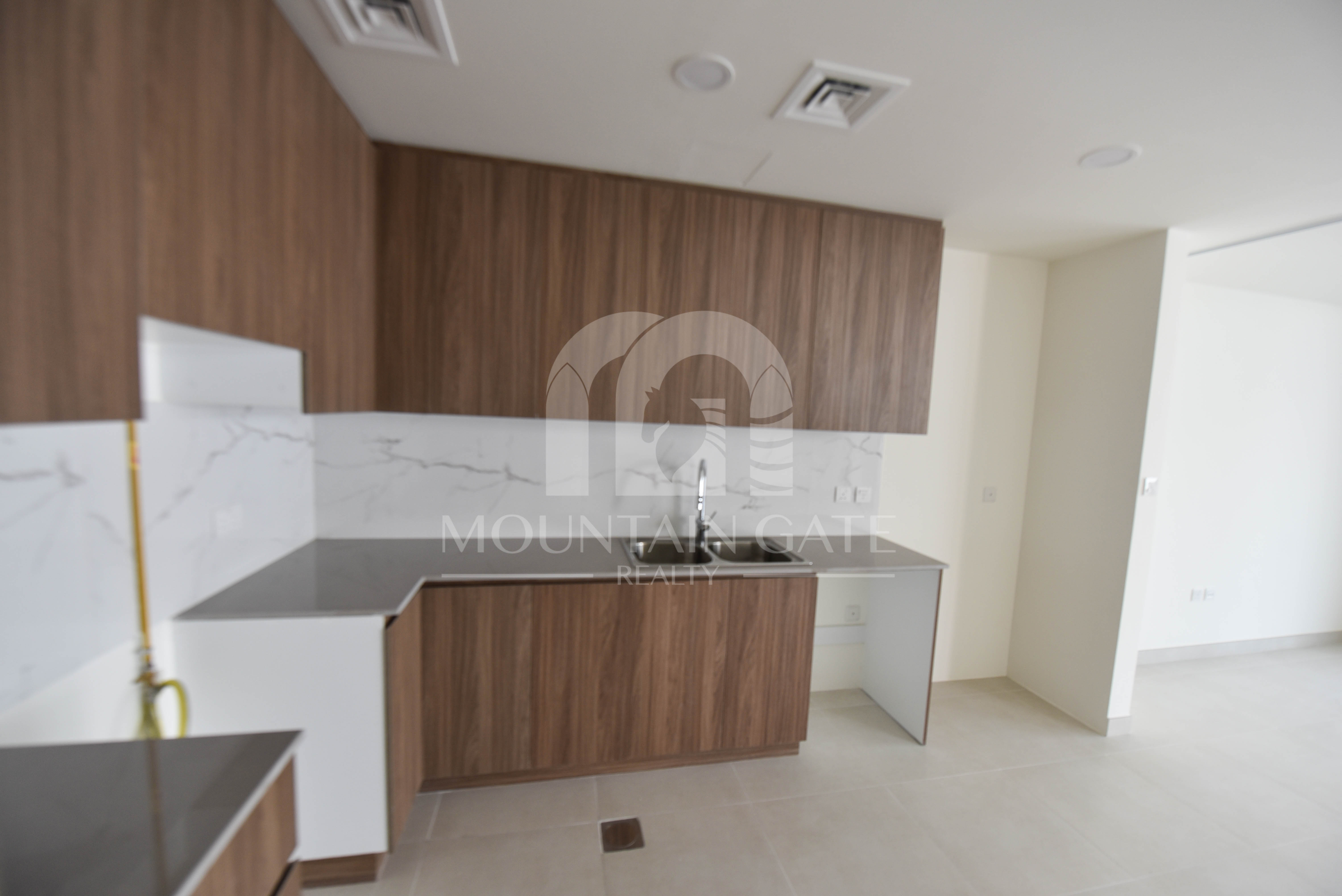 Investor Deal | Brand New | Single Row | Greenbelt 3BR Mountain Gate