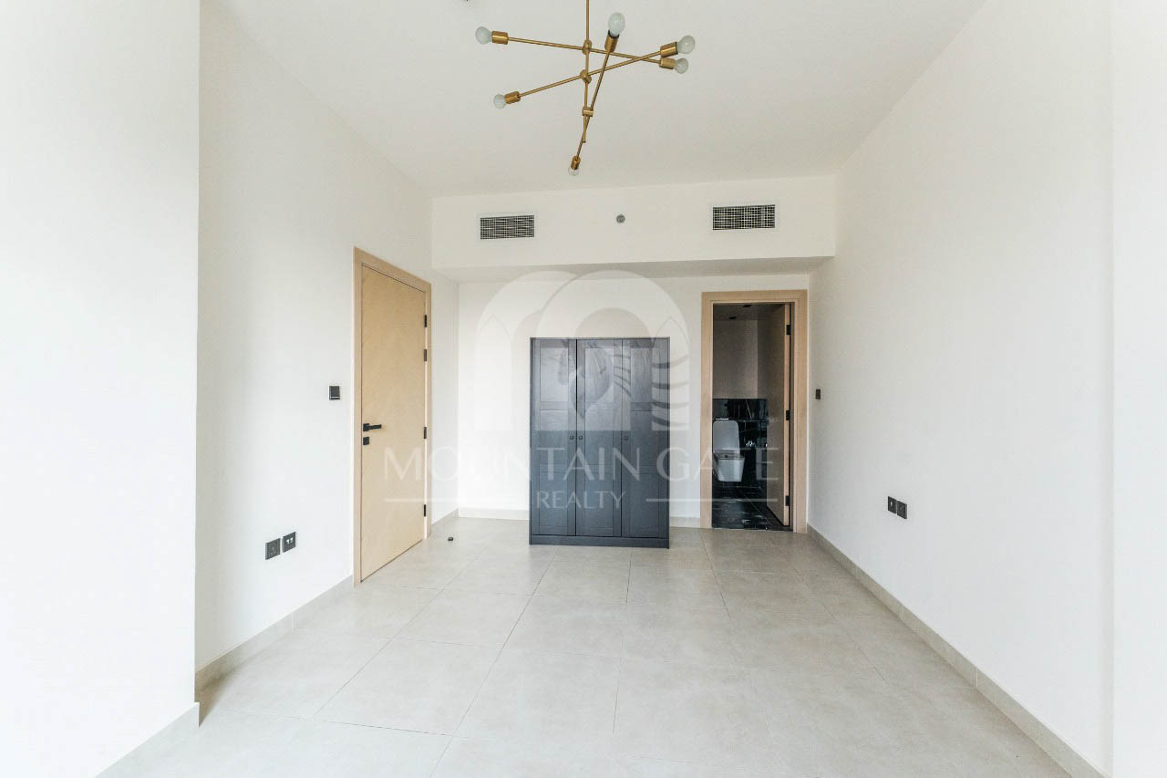 Bright | Scenic View | High ROI Potential 1BR Jumeirah Village Circle Mountain Gate