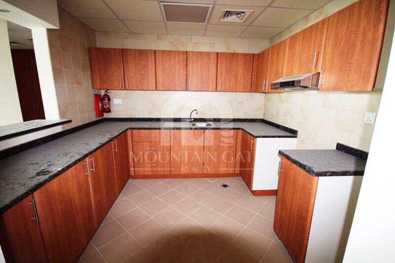 Vacant | Unique Layout | High Floor | Canal View 1BR Dubai Sports City Mountain Gate
