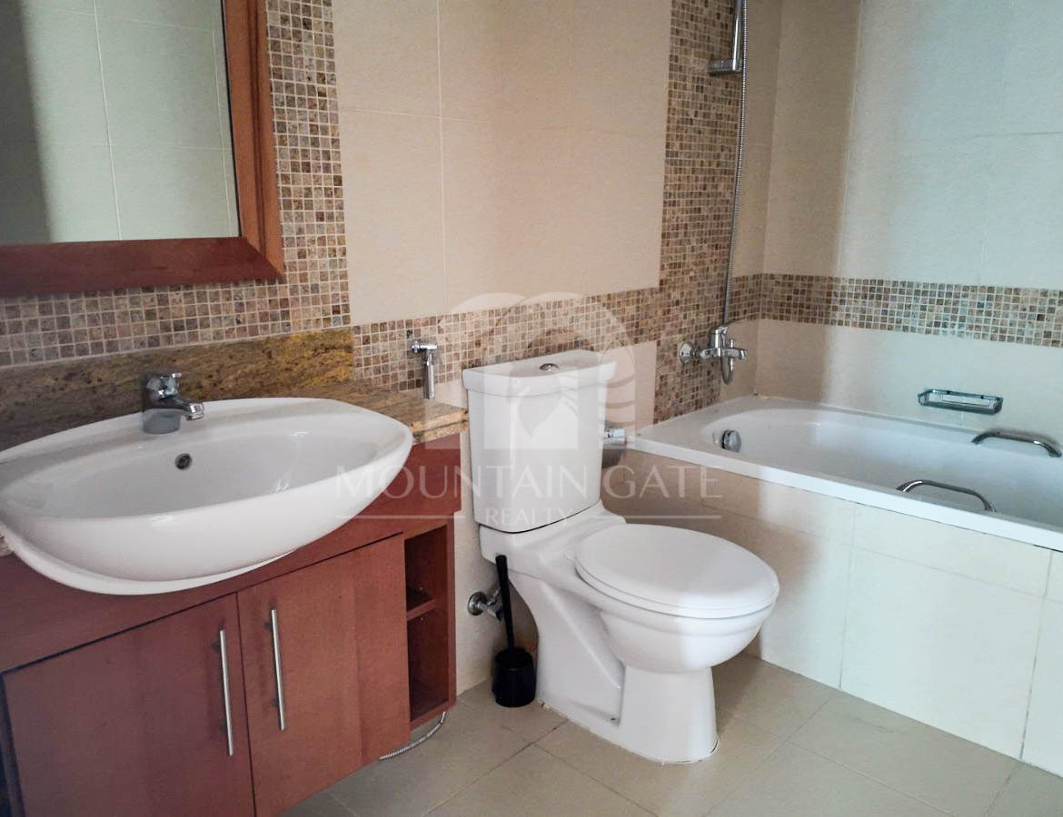 Spacious Unit | Vacant | Stunning Golf & Pool View 2BR The Views Mountain Gate
