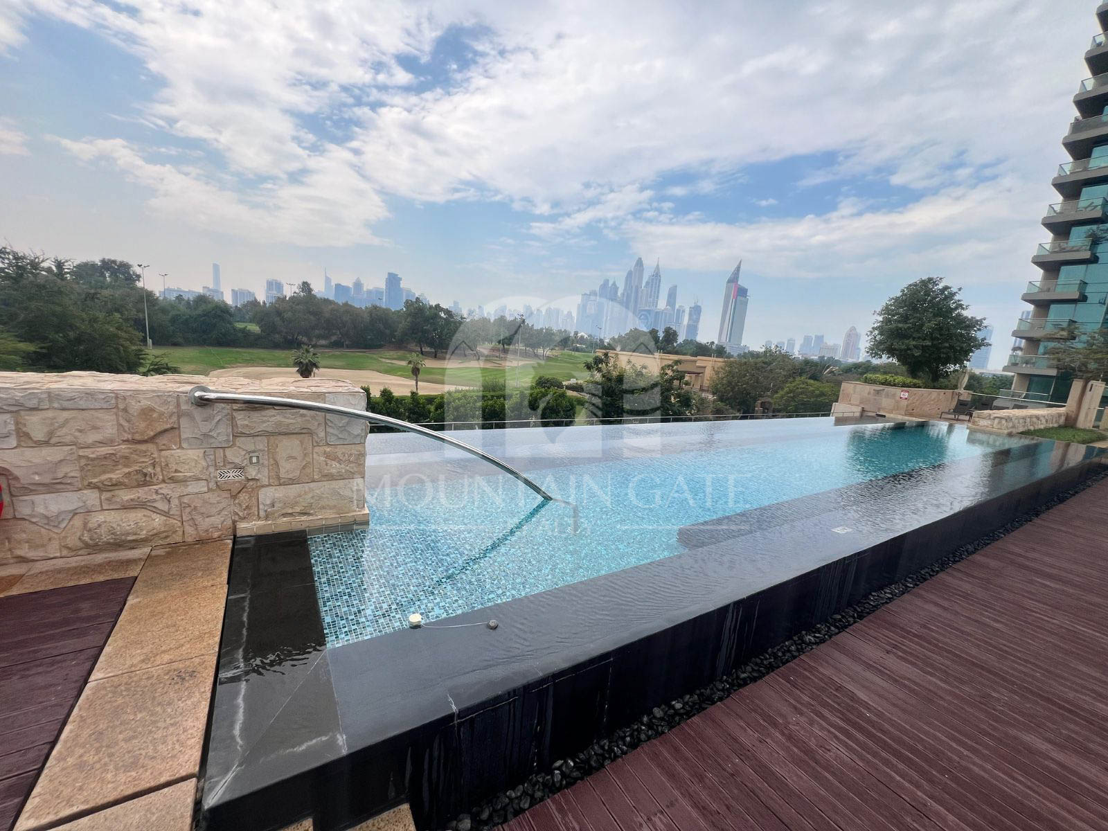 Spacious Unit | Vacant | Stunning Golf & Pool View 2BR The Views Mountain Gate