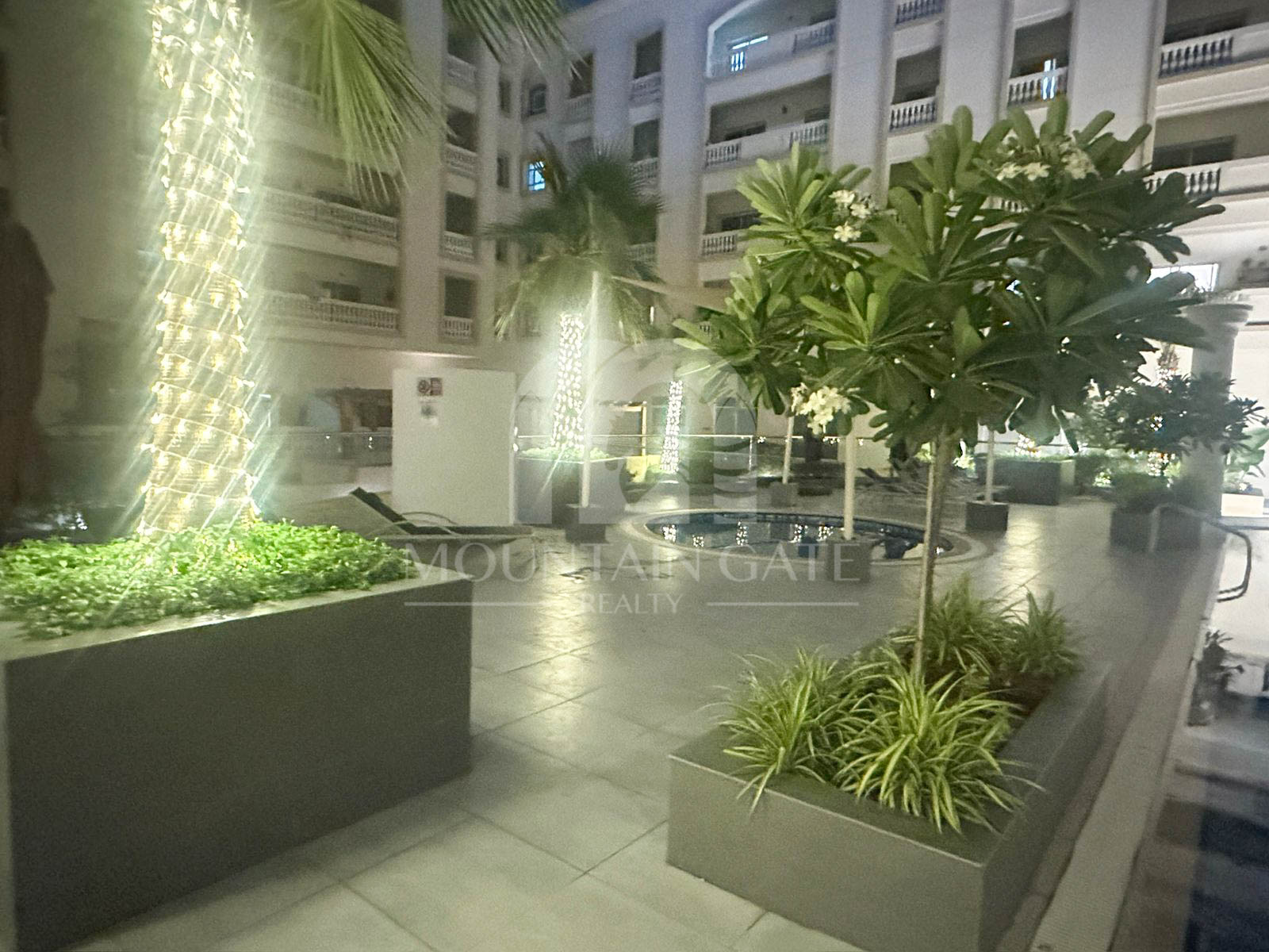 Vacant unit | Furnished | Upgraded Jumeirah Village Circle Mountain Gate