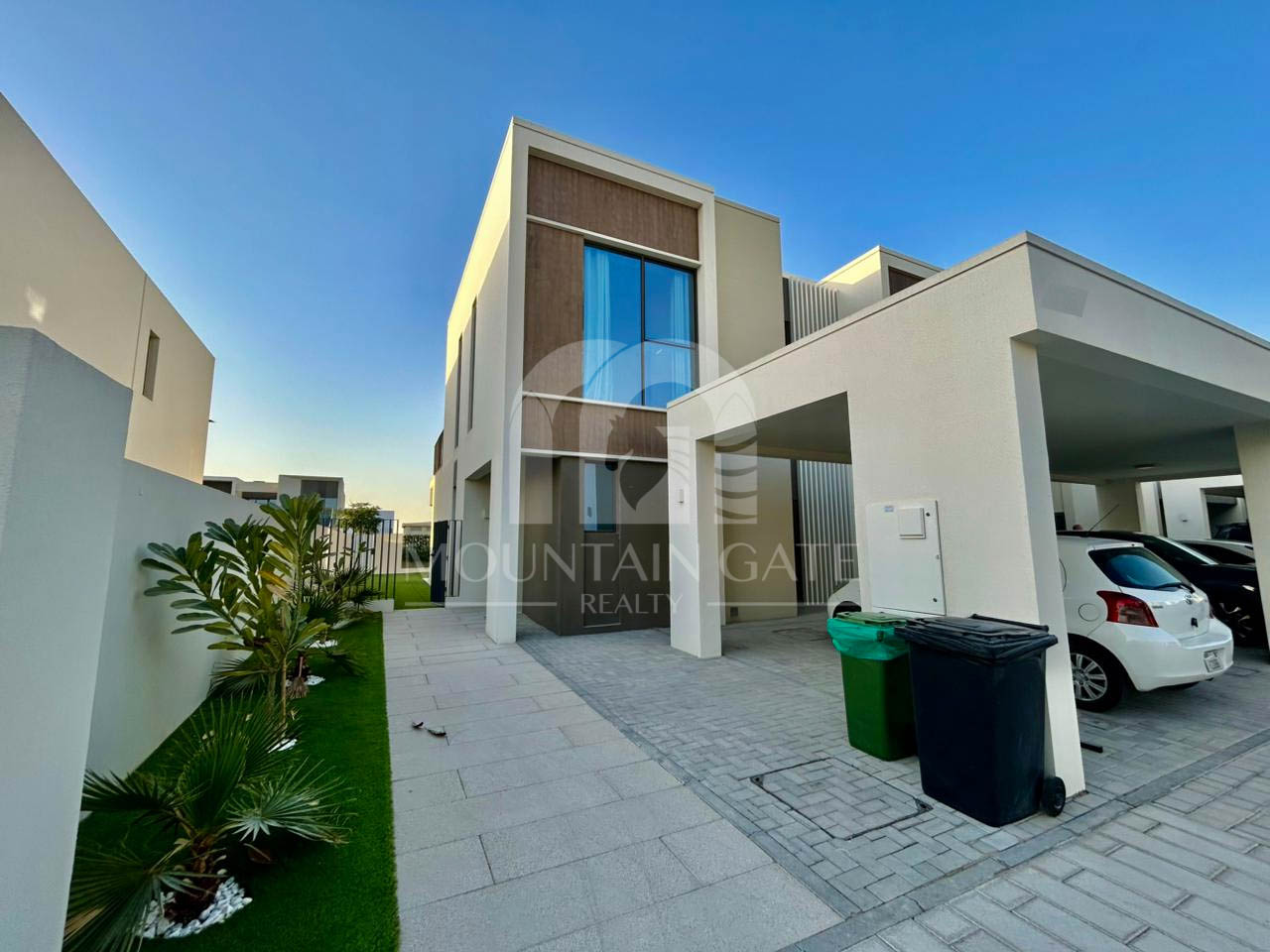 Landscaped | Single Row | Pleasant 4BR The Valley Mountain Gate