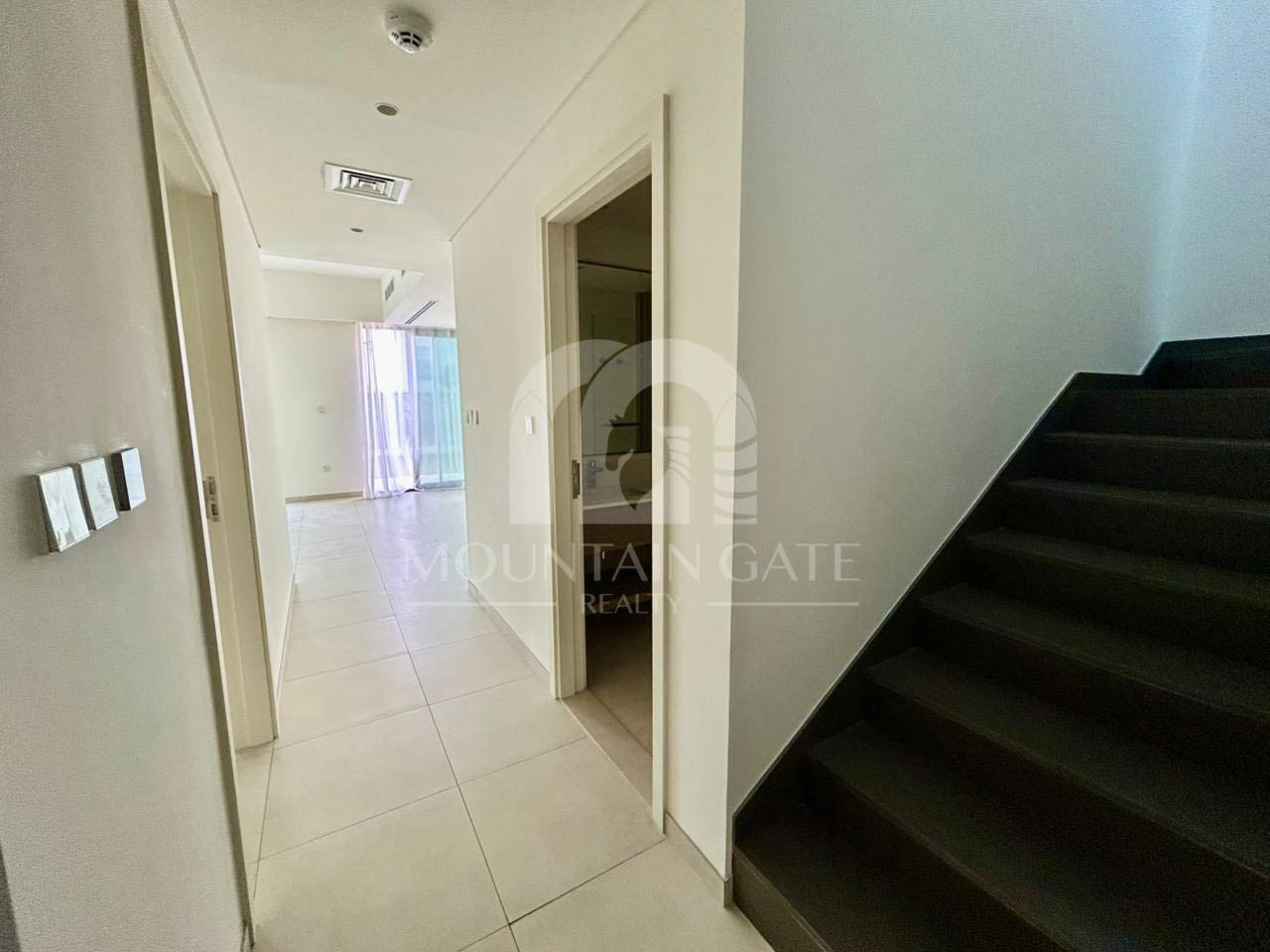 Landscaped | Single Row | Pleasant 4BR The Valley Mountain Gate