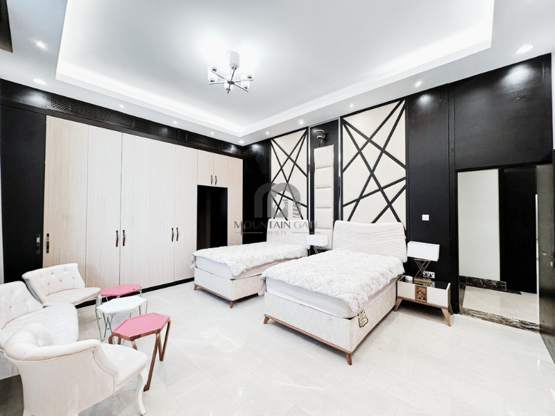 Luxurious Spacious | Fully Furnished | Only GCC 5BR Mughaidir Mountain Gate