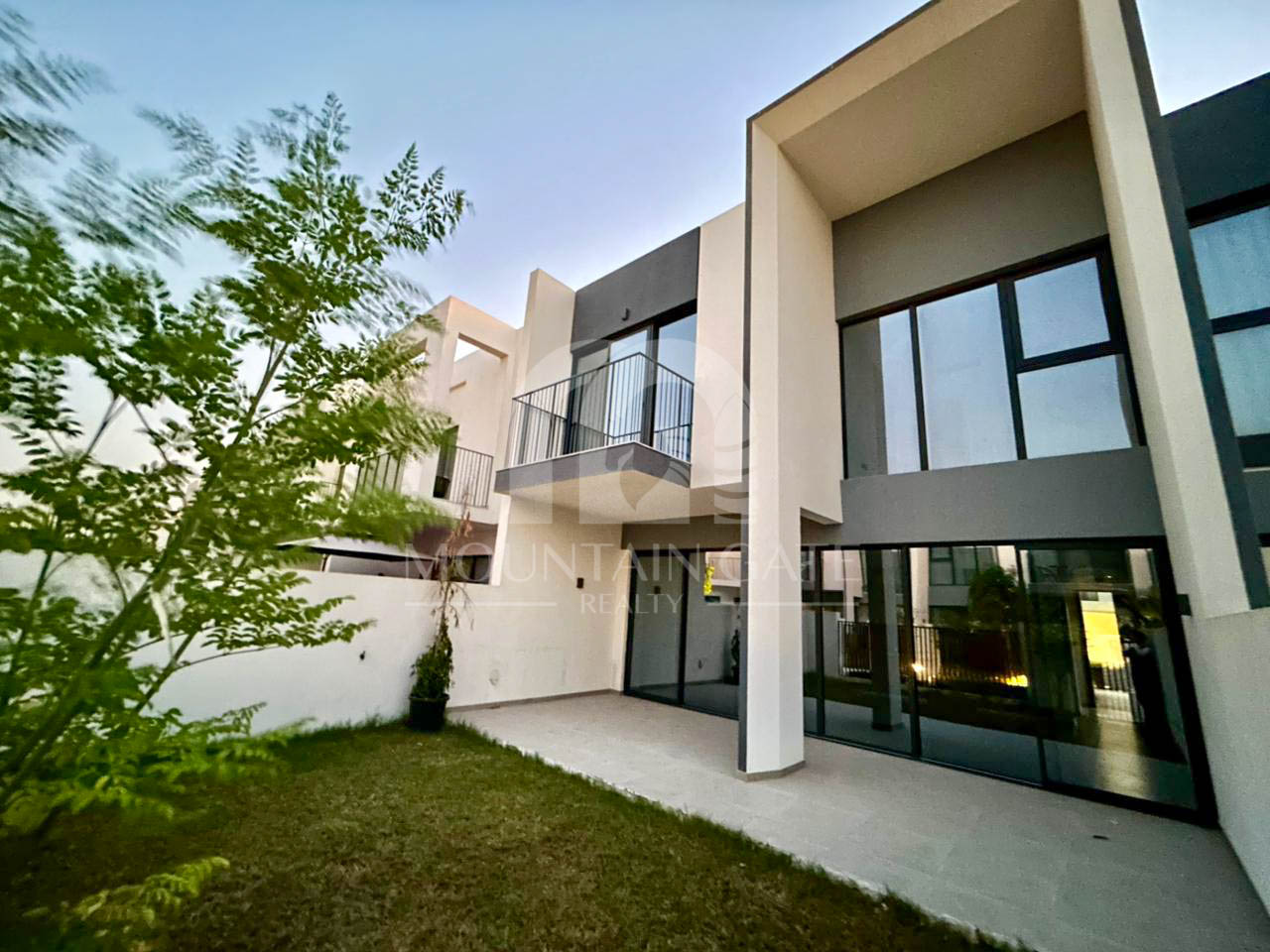 Green Belt View | Middle Kitchen | Move-In Ready 3BR The Valley Mountain Gate