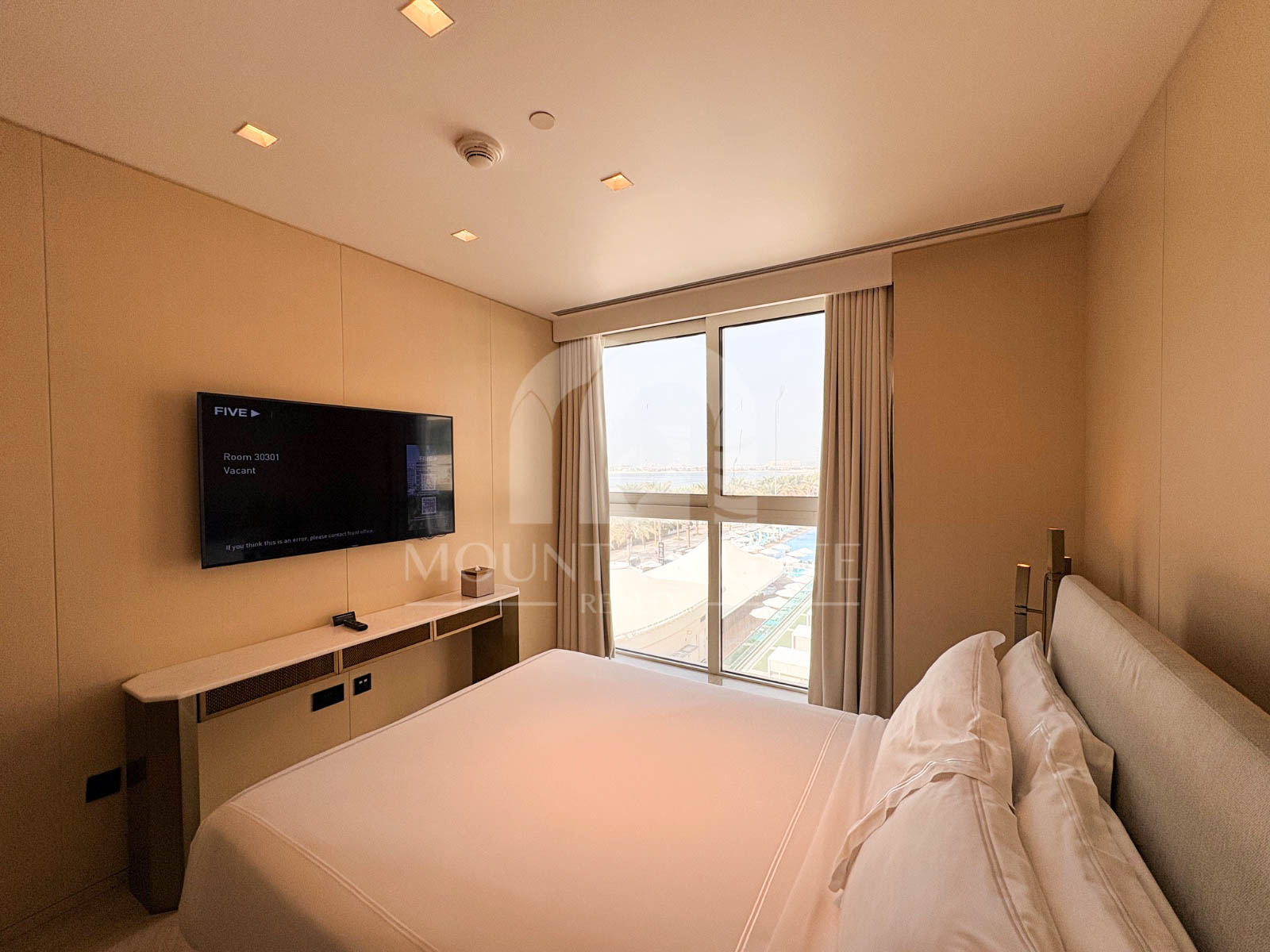 1 of 1 Penthouse | Private Pool | large layout 4BR Palm Jumeirah Mountain Gate