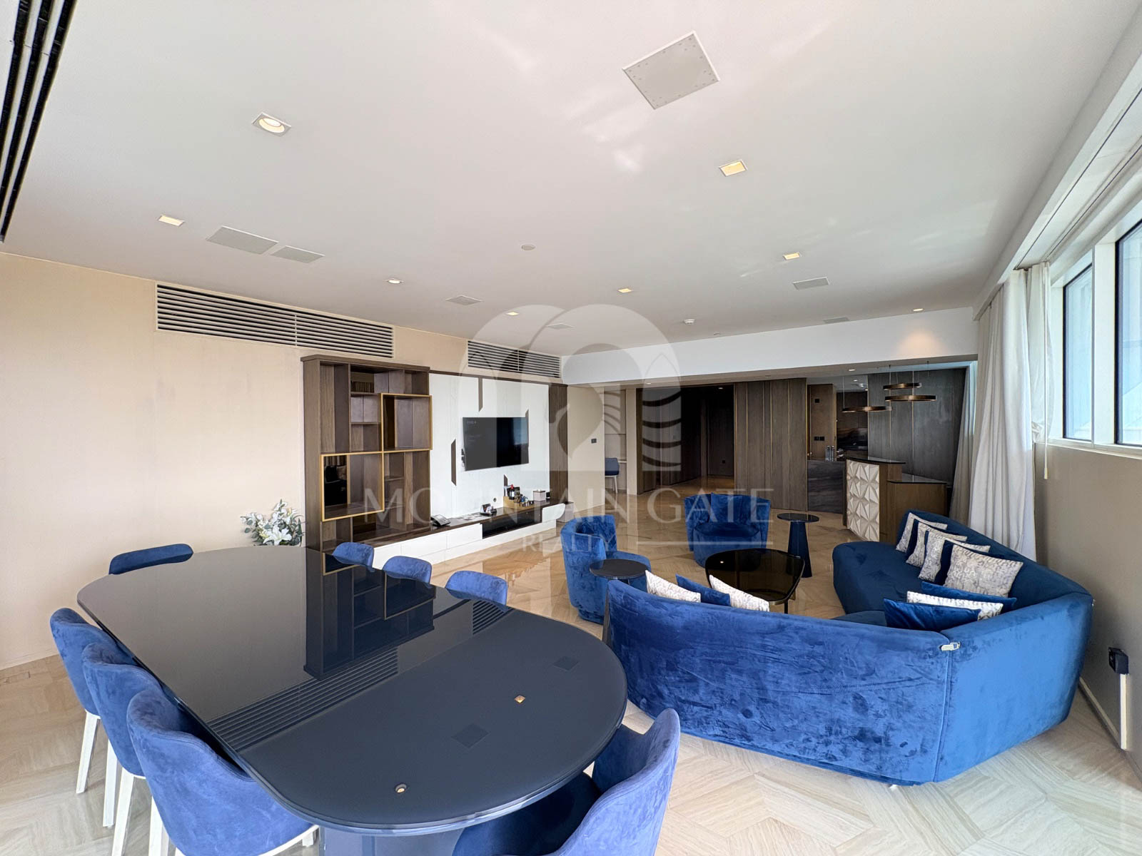 1 of 1 Penthouse | Private Pool | large layout 4BR Palm Jumeirah Mountain Gate