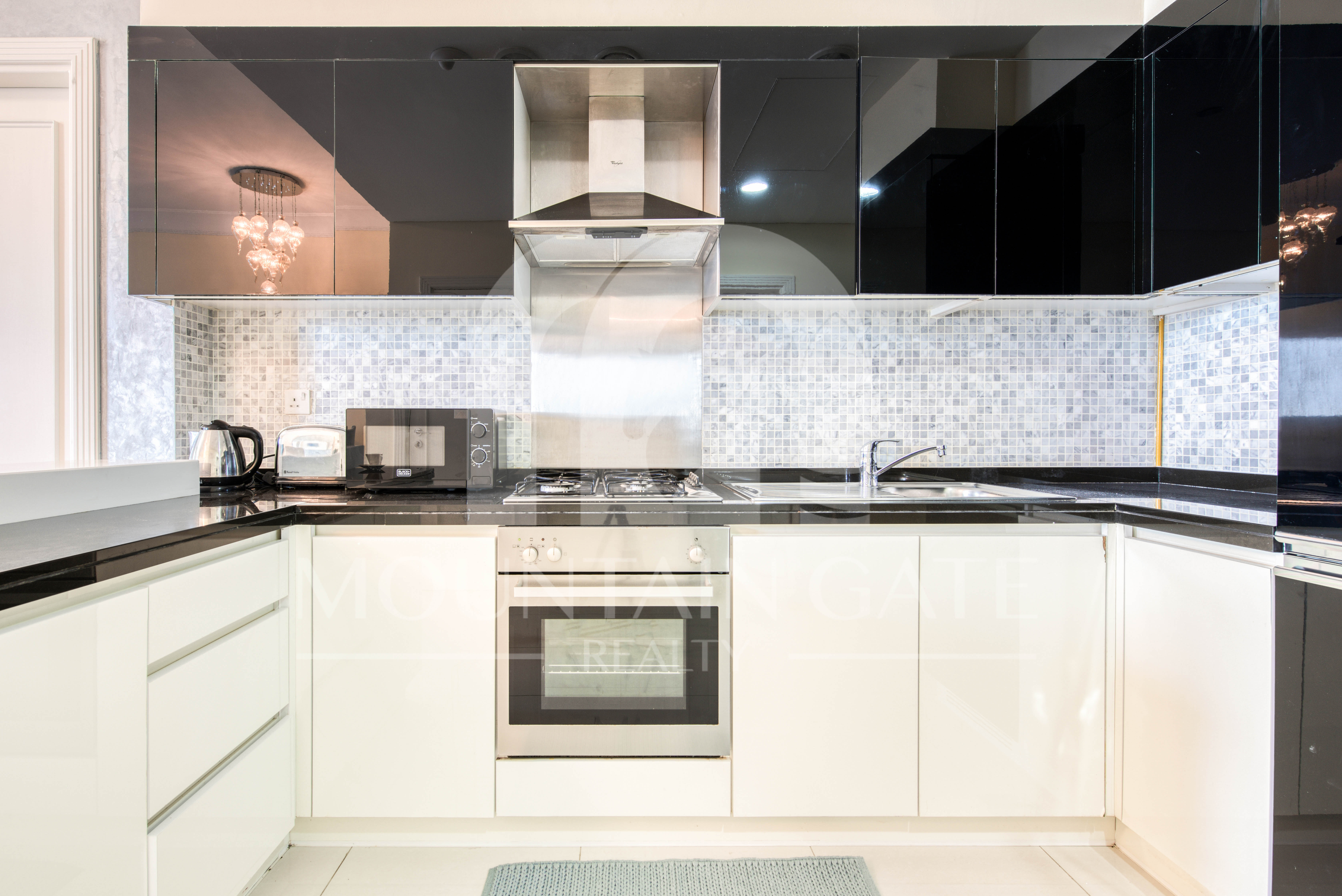 Luxurious | Fully Furnished | Walk to Dubai Mall 1BR Downtown Dubai Mountain Gate