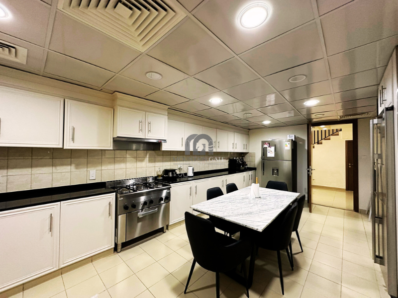 Luxury villa | Big Pool | Vacant on transfer 6BR Muwaileh Commercial Mountain Gate