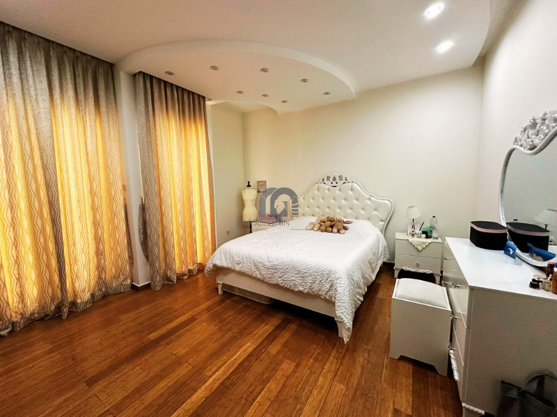 Luxury villa | Big Pool | Vacant on transfer 6BR Muwaileh Commercial Mountain Gate