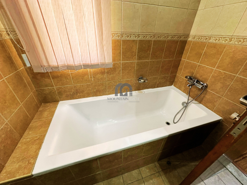 Luxury villa | Big Pool | Vacant on transfer 6BR Muwaileh Commercial Mountain Gate