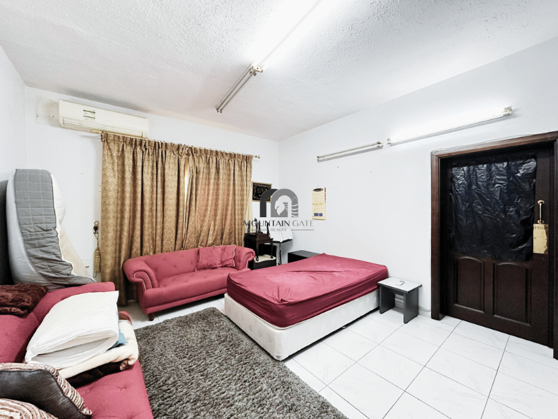 GCC | Large | Commercial/Residential| main street 7BR Al Sharq Mountain Gate