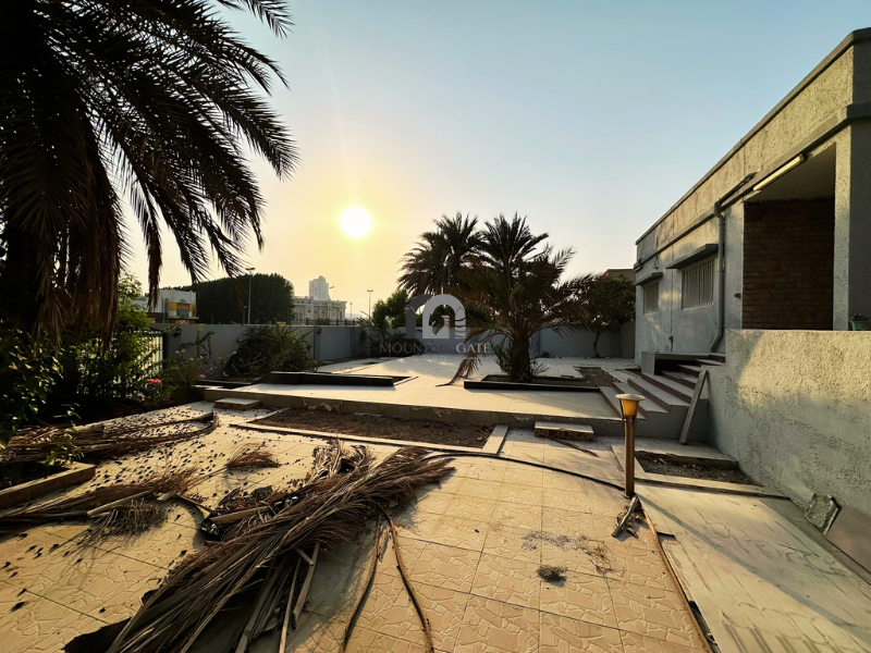 GCC | Large | Commercial/Residential| main street 7BR Al Sharq Mountain Gate