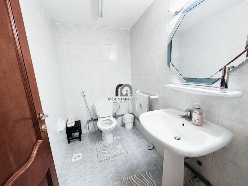 GCC | Large | Commercial/Residential| main street 7BR Al Sharq Mountain Gate