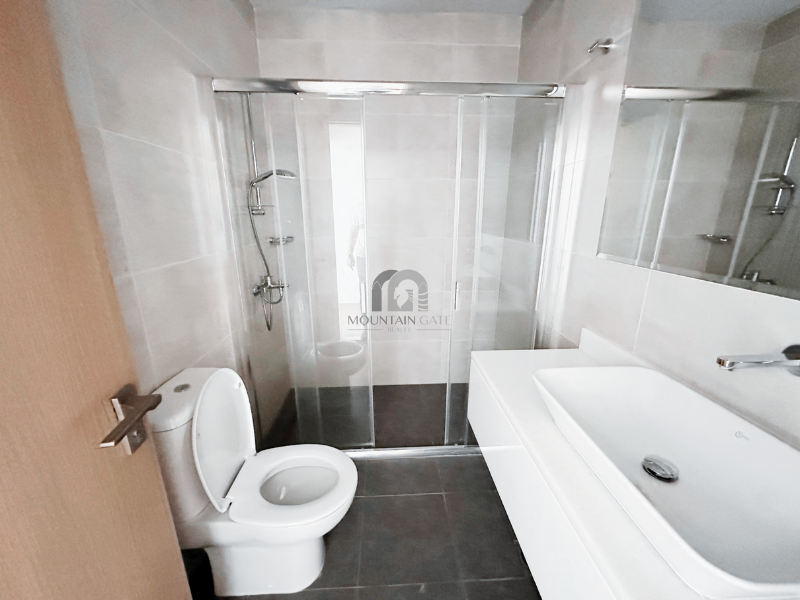 Wake Up to Panoramic Sea Views at La Plage Tower 2BR Al Mamzar - Sharjah Mountain Gate