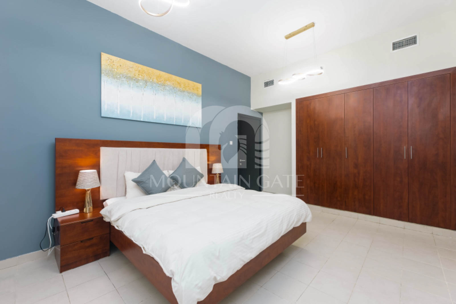 Hot Deal |Prime Dubai Marina | Near Tram & JBR 1BR Dubai Marina Mountain Gate