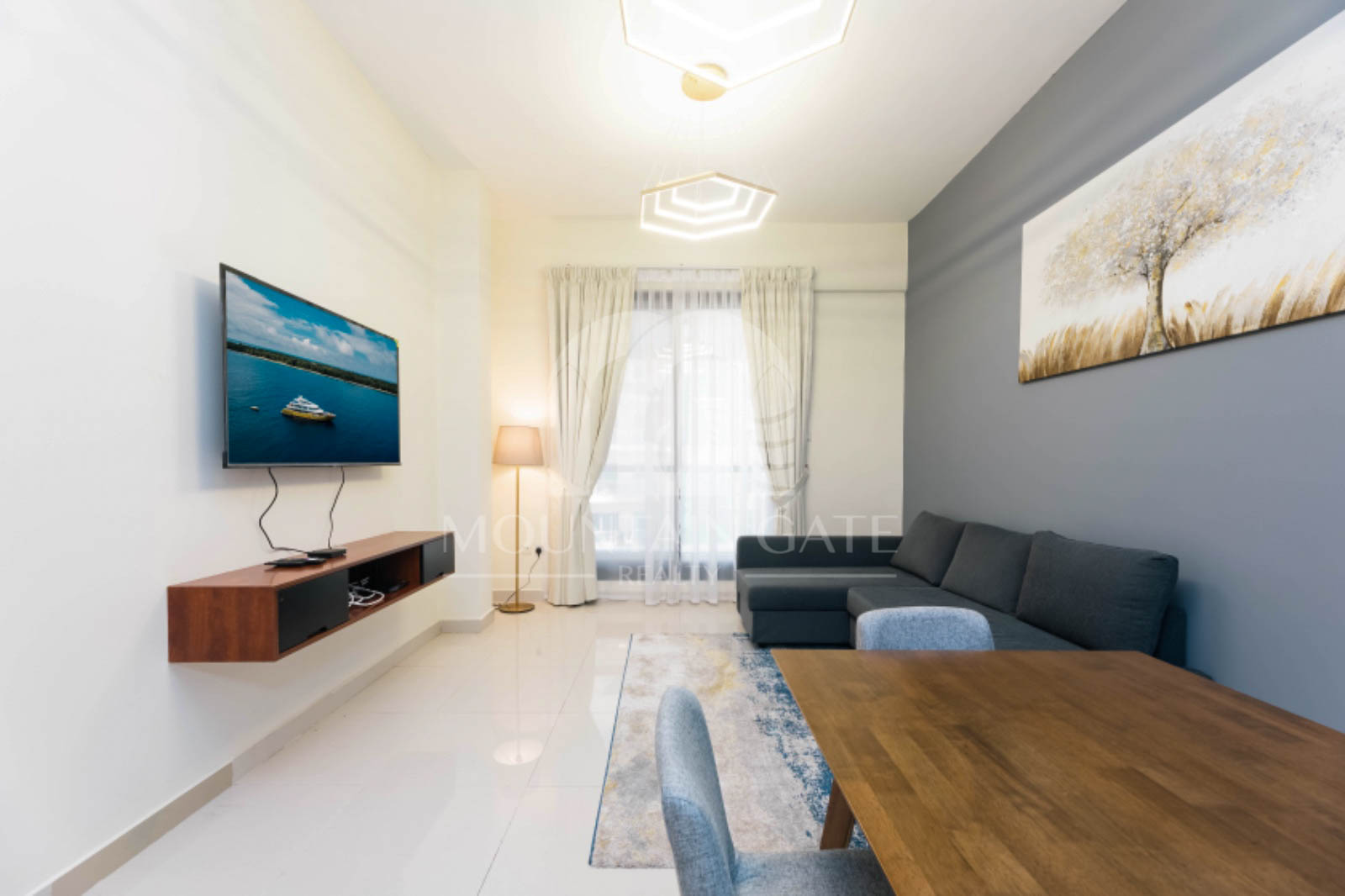 Hot Deal |Prime Dubai Marina | Near Tram & JBR 1BR Dubai Marina Mountain Gate