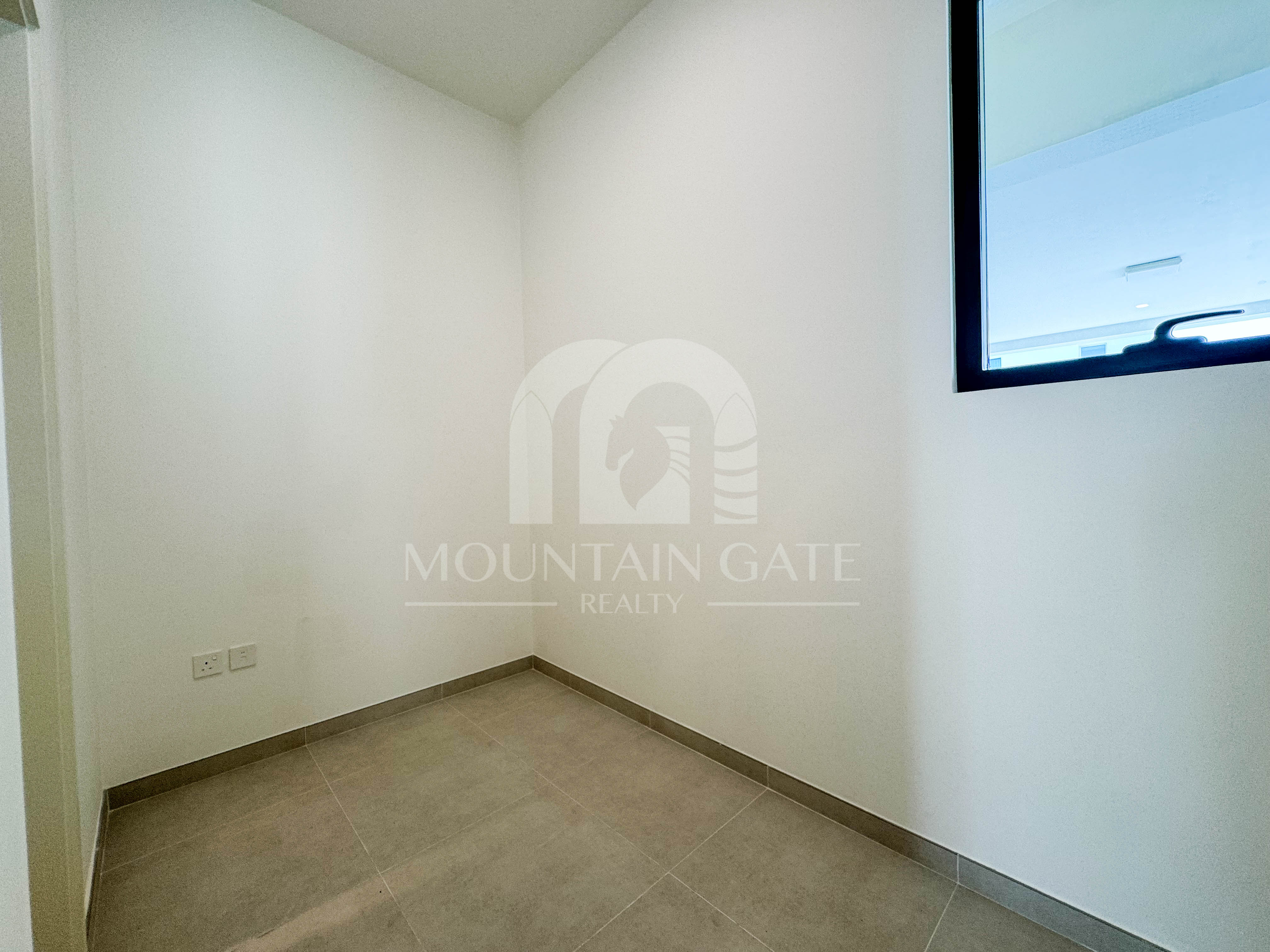 Single Row | Close to Mall | Brand New Available 4BR The Valley Mountain Gate