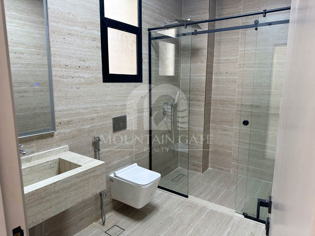 Hot Deal | Prime Location | Privacy & Space 6BR Al Zahya Mountain Gate