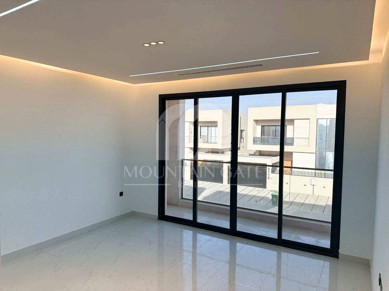 Hot Deal | Prime Location | Privacy & Space 6BR Al Zahya Mountain Gate