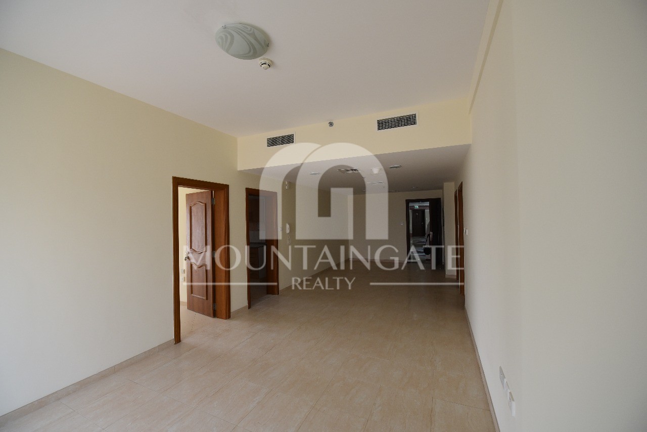 Investor Deal Spacious Layout Prime Location 2BR Dubai Land Mountain Gate