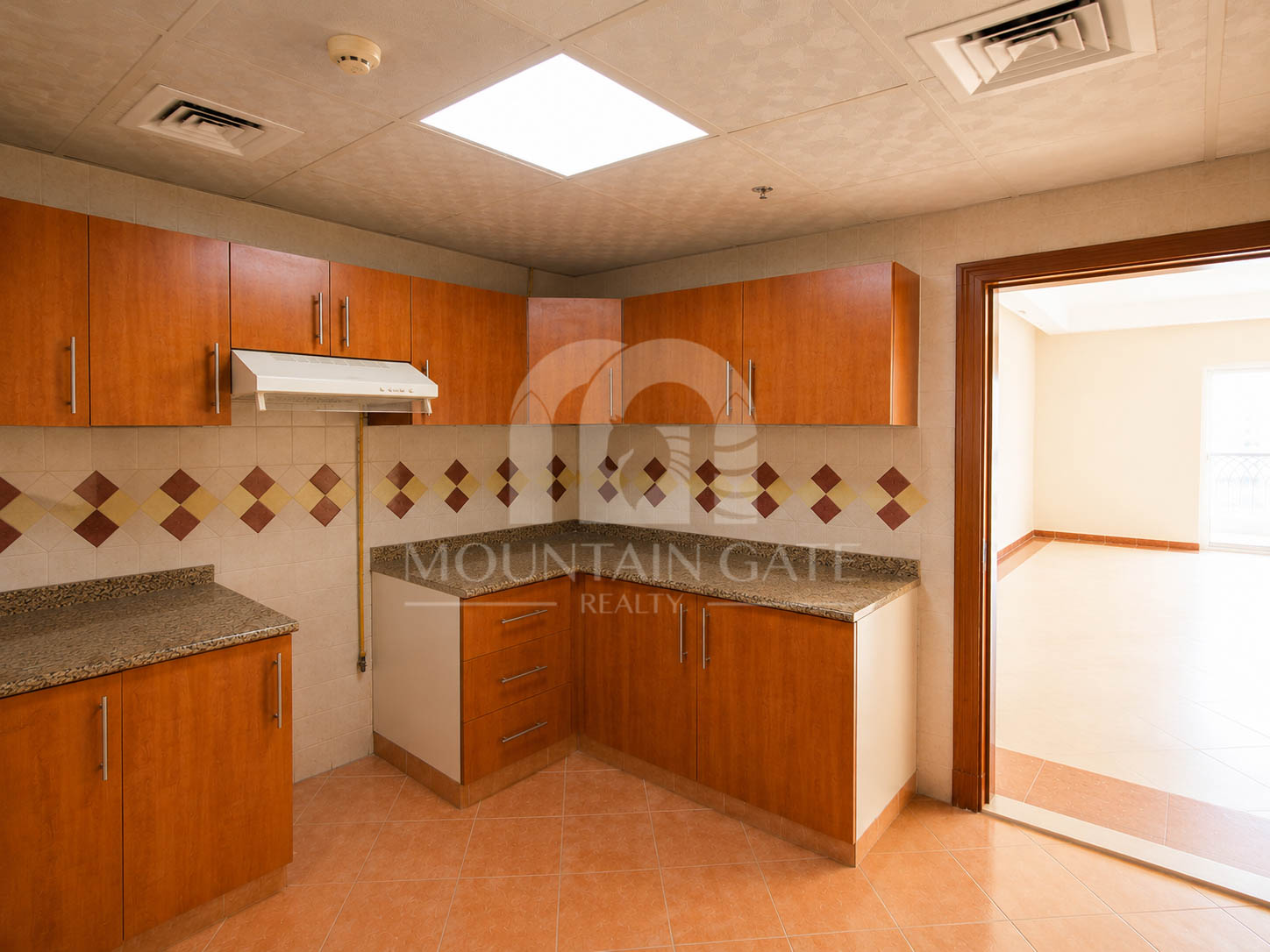 Vacant | Ideal for End User | Spacious Layout 1BR Dubai Land Mountain Gate