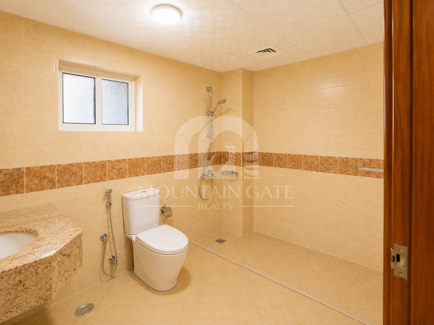 Vacant | Ideal for End User | Spacious Layout 1BR Dubai Land Mountain Gate