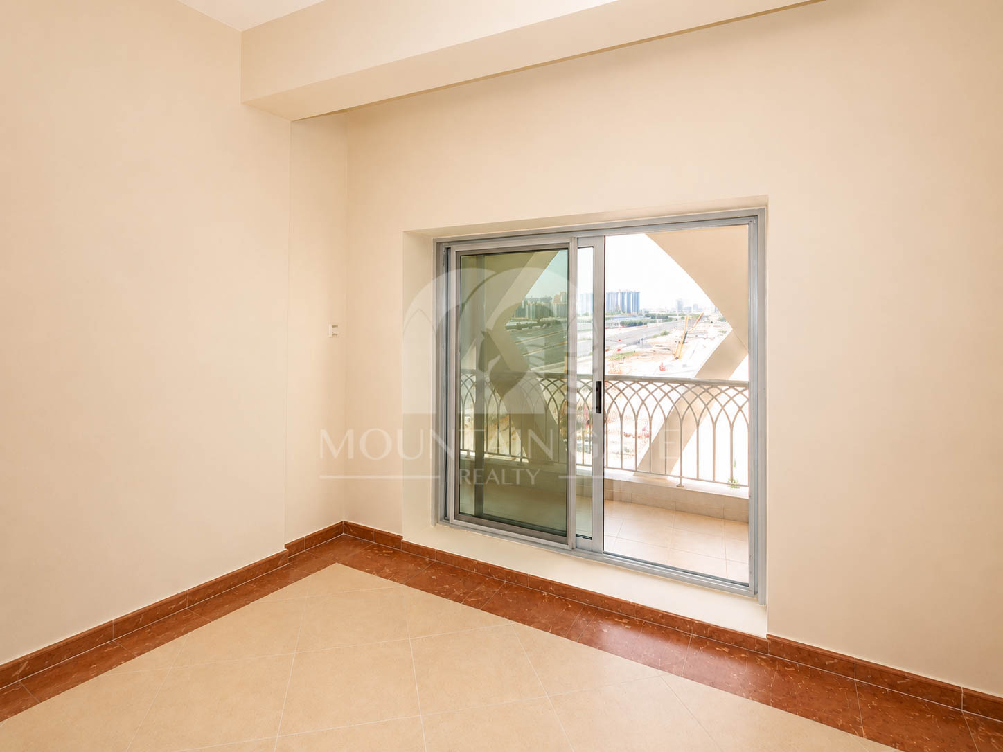 Vacant | Ideal for End User | Spacious Layout 1BR Dubai Land Mountain Gate