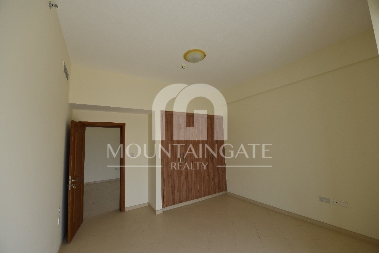 Ideal Investment Spacious Family Living Prime 1BR Dubai Land Mountain Gate