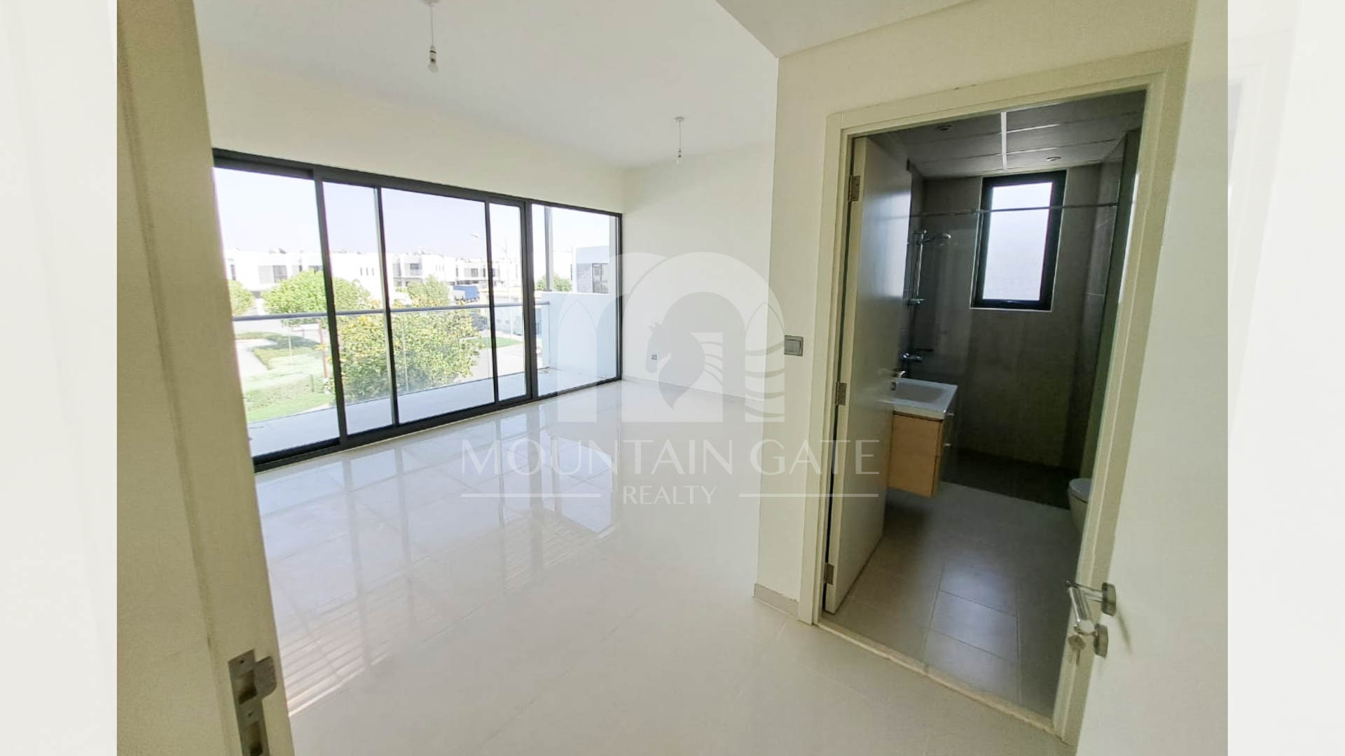 Stunning V3 - Big plot - Best location -Single row 6BR Damac Hills 2 Mountain Gate