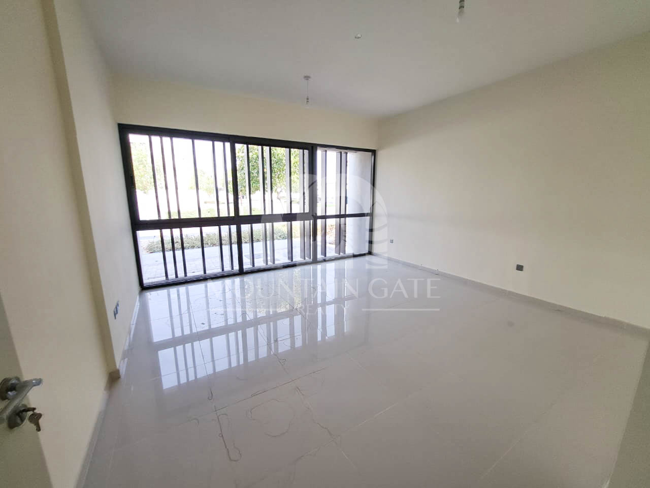 Stunning V3 - Big plot - Best location -Single row 6BR Damac Hills 2 Mountain Gate