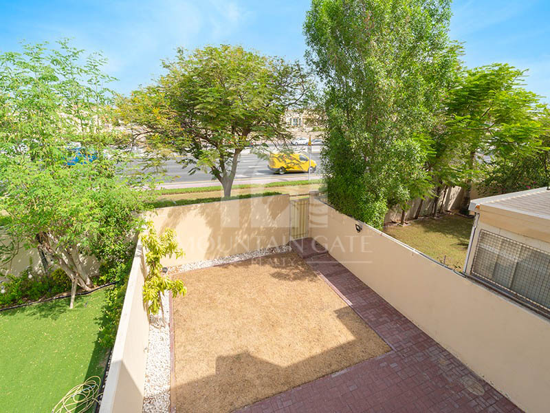 Hot Deal | Single Row | Pleasant 2BR Mountain Gate