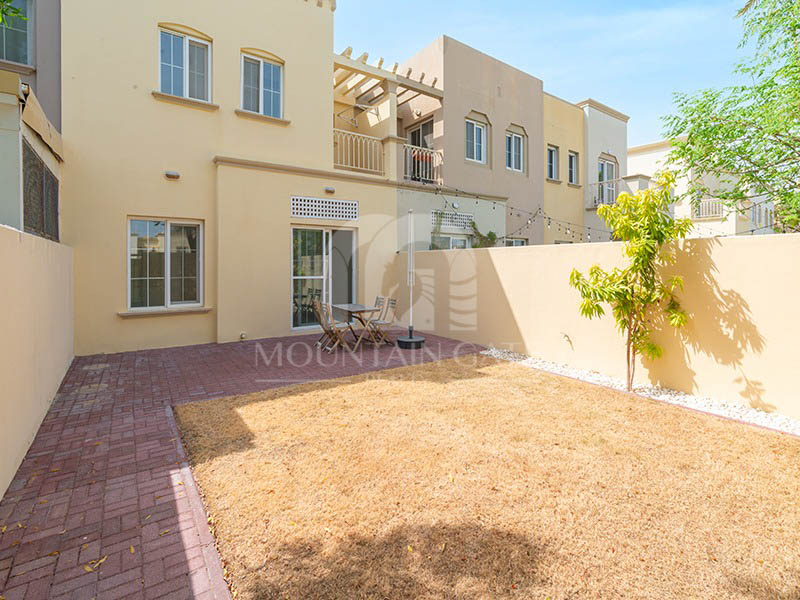 Hot Deal | Single Row | Pleasant 2BR Mountain Gate