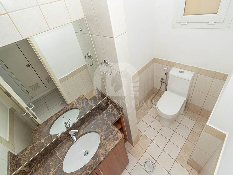 Hot Deal | Single Row | Pleasant 2BR Mountain Gate