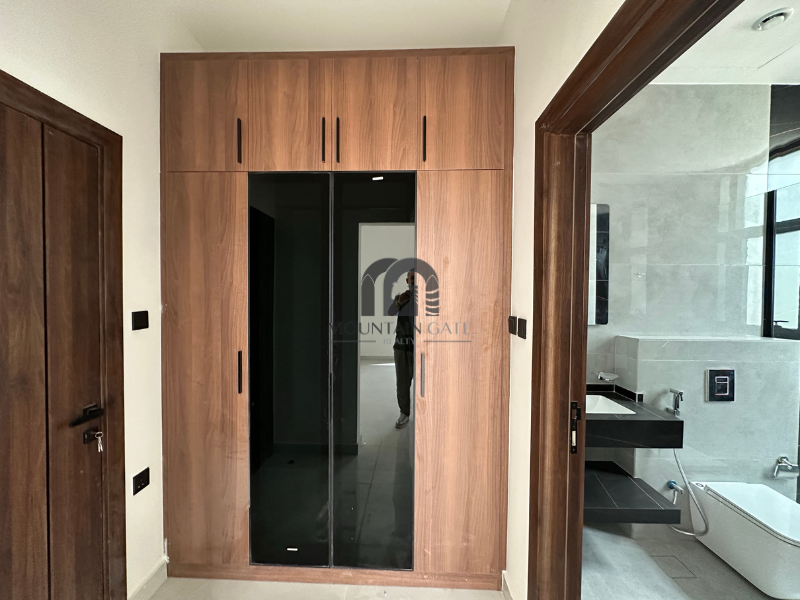 Detached villa | All nationalities | study oom 5BR Tilal City Mountain Gate