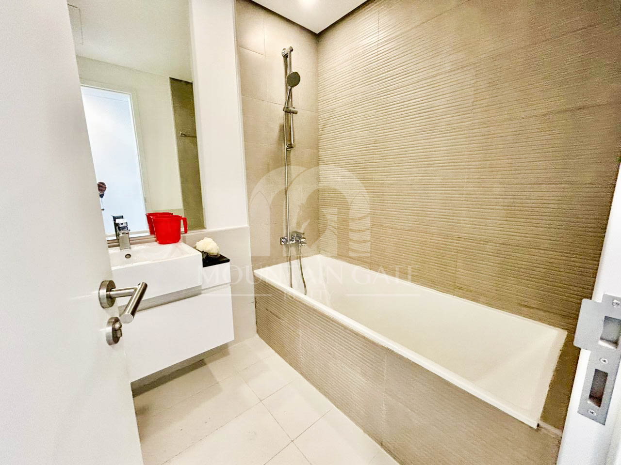 Vacant | Hot Deal | Large Layout Prime Dubai South 2BR Dubai South (Dubai World Central) Mountain Gate
