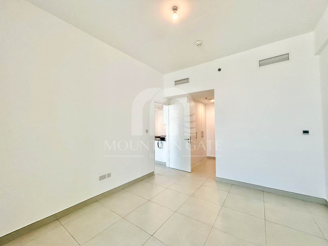 Vacant | Hot Deal | Large Layout Prime Dubai South 2BR Dubai South (Dubai World Central) Mountain Gate