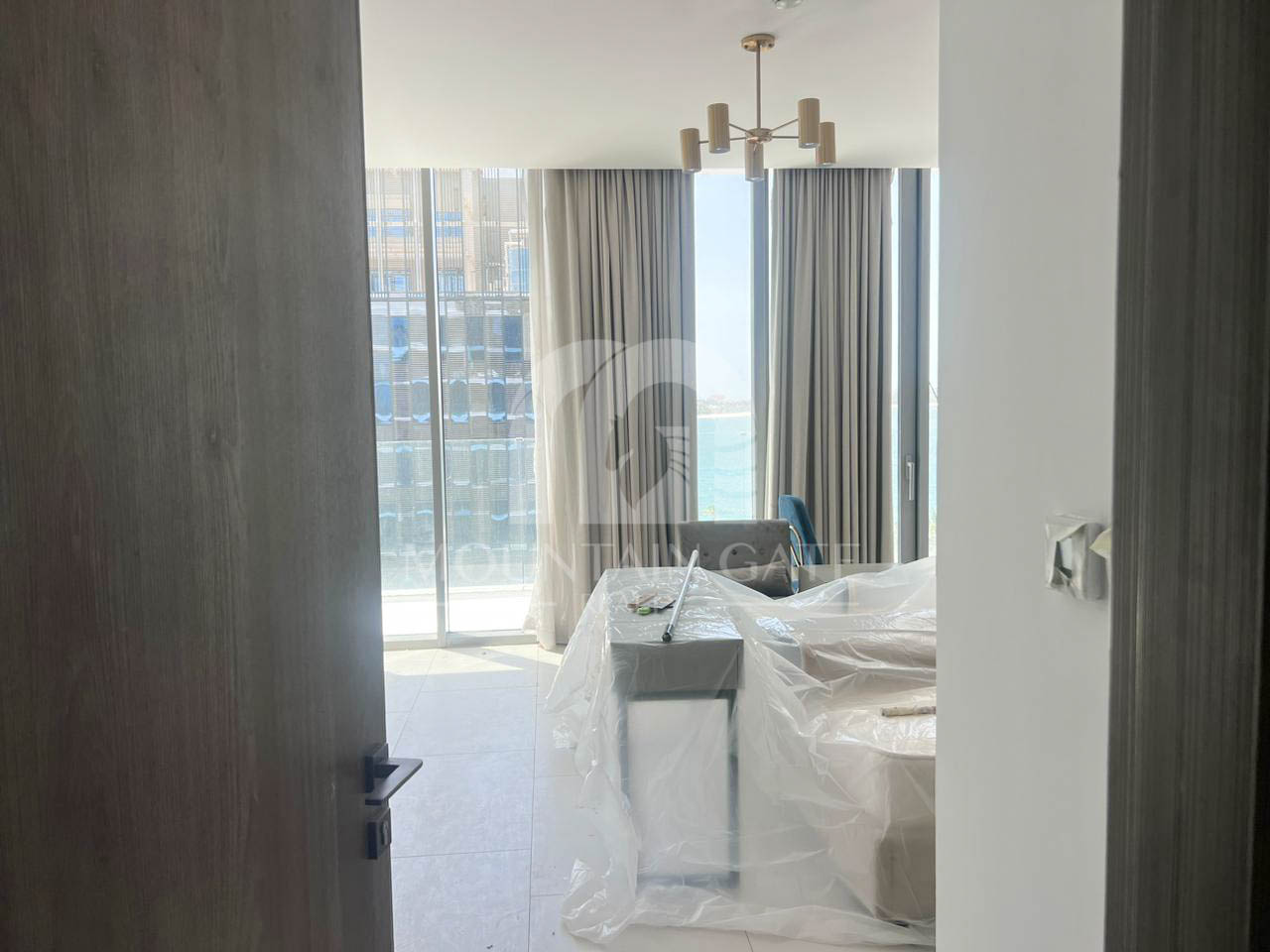 Vacant Fully Furnished Curved Balcony | Sea View 3BR Palm Jumeirah Mountain Gate