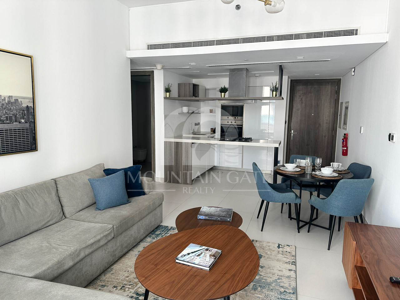 West Beach Skyline | Modern Interiors | Ready Now 1BR Palm Jumeirah Mountain Gate