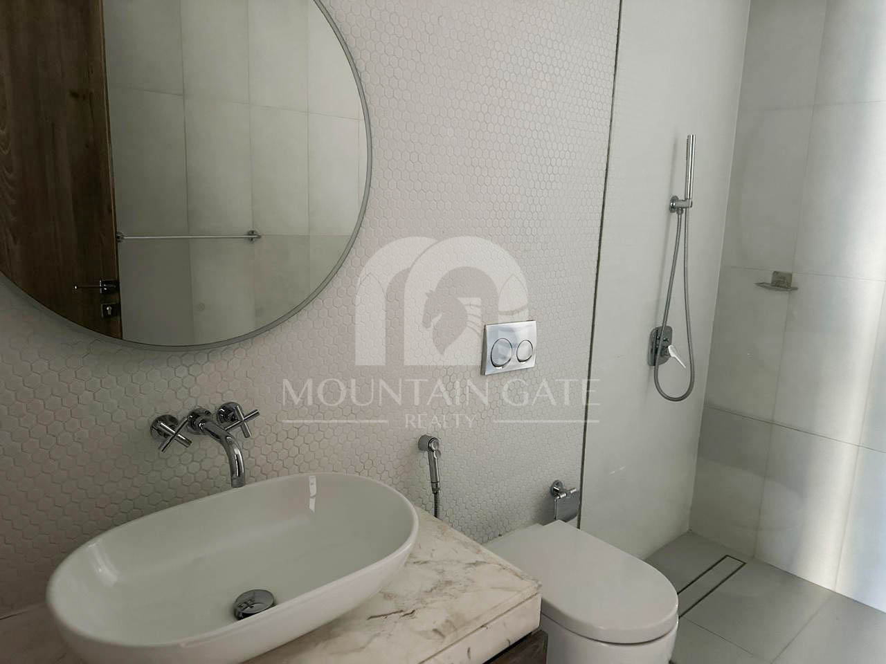 West Beach Skyline | Modern Interiors | Ready Now 1BR Palm Jumeirah Mountain Gate