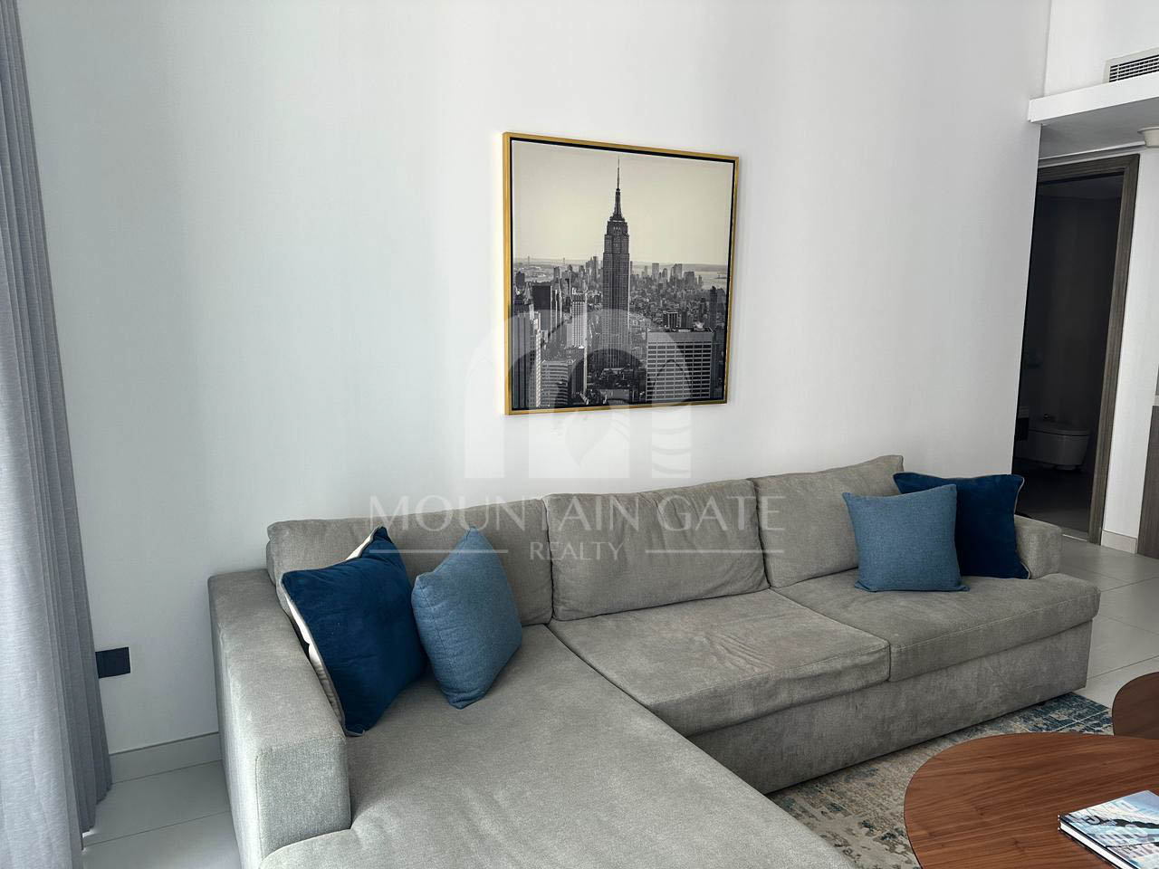 West Beach Skyline | Modern Interiors | Ready Now 1BR Palm Jumeirah Mountain Gate