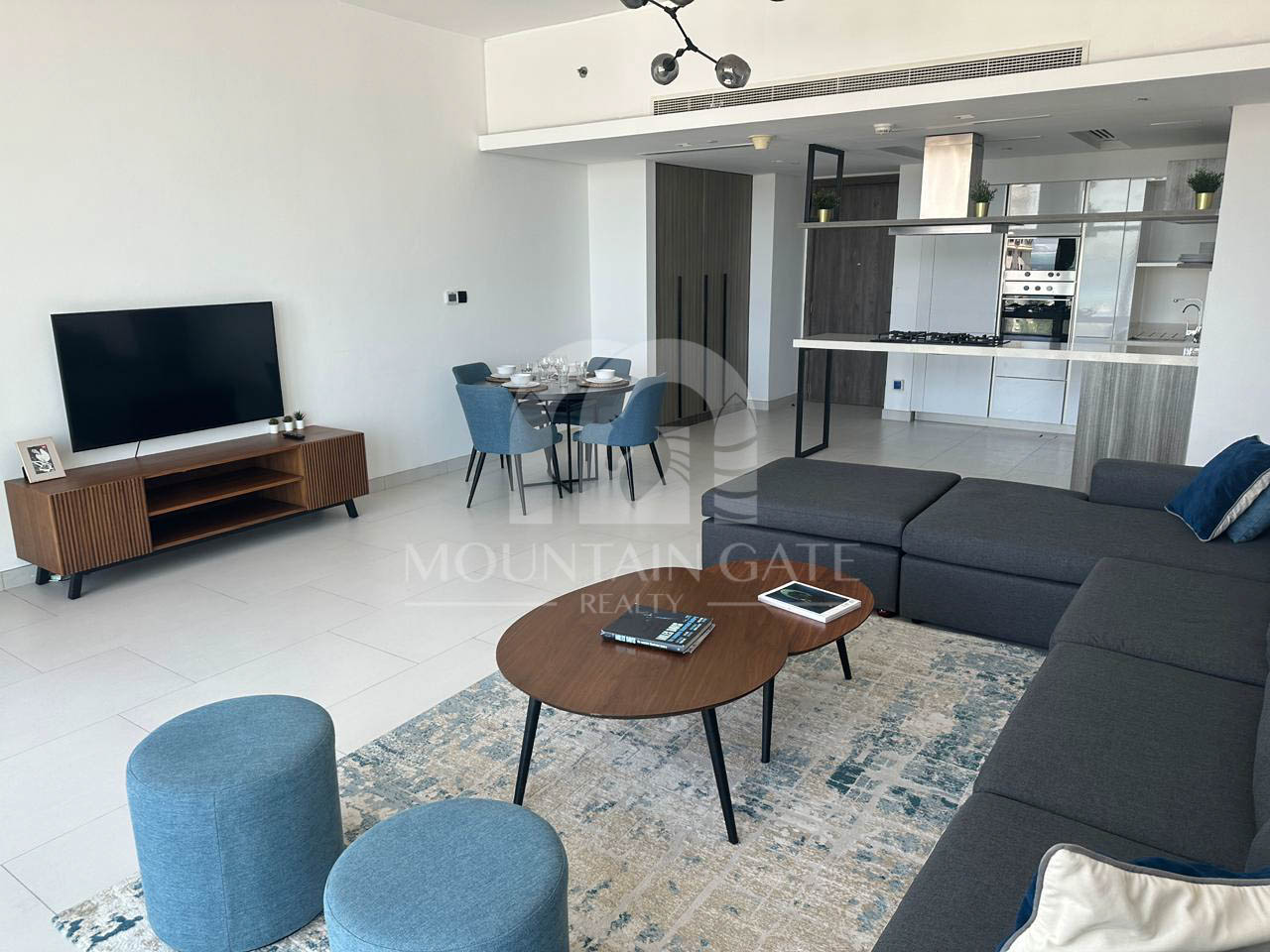 Vacant Fully Furnished Sea View Luxury Living 3BR Palm Jumeirah Mountain Gate