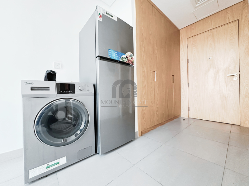 Garden View | Wide Windows | Investor Deal Muwaileh Mountain Gate