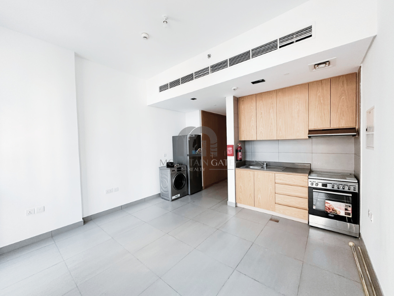 Garden View | Wide Windows | Investor Deal Muwaileh Mountain Gate