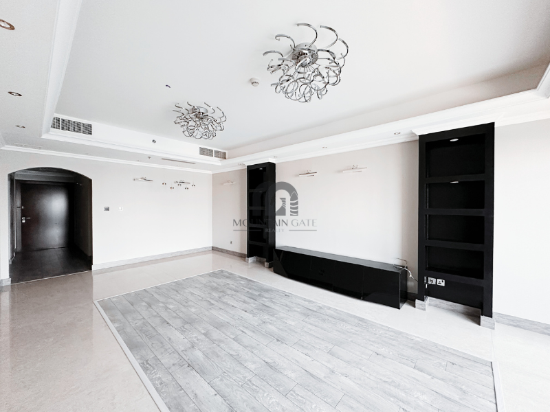 All nationalities | Fully beachfront | Vacant 2BR Al Khan Mountain Gate